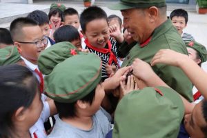 刘俊岩作诗纪念38军建制68周年及老父亲